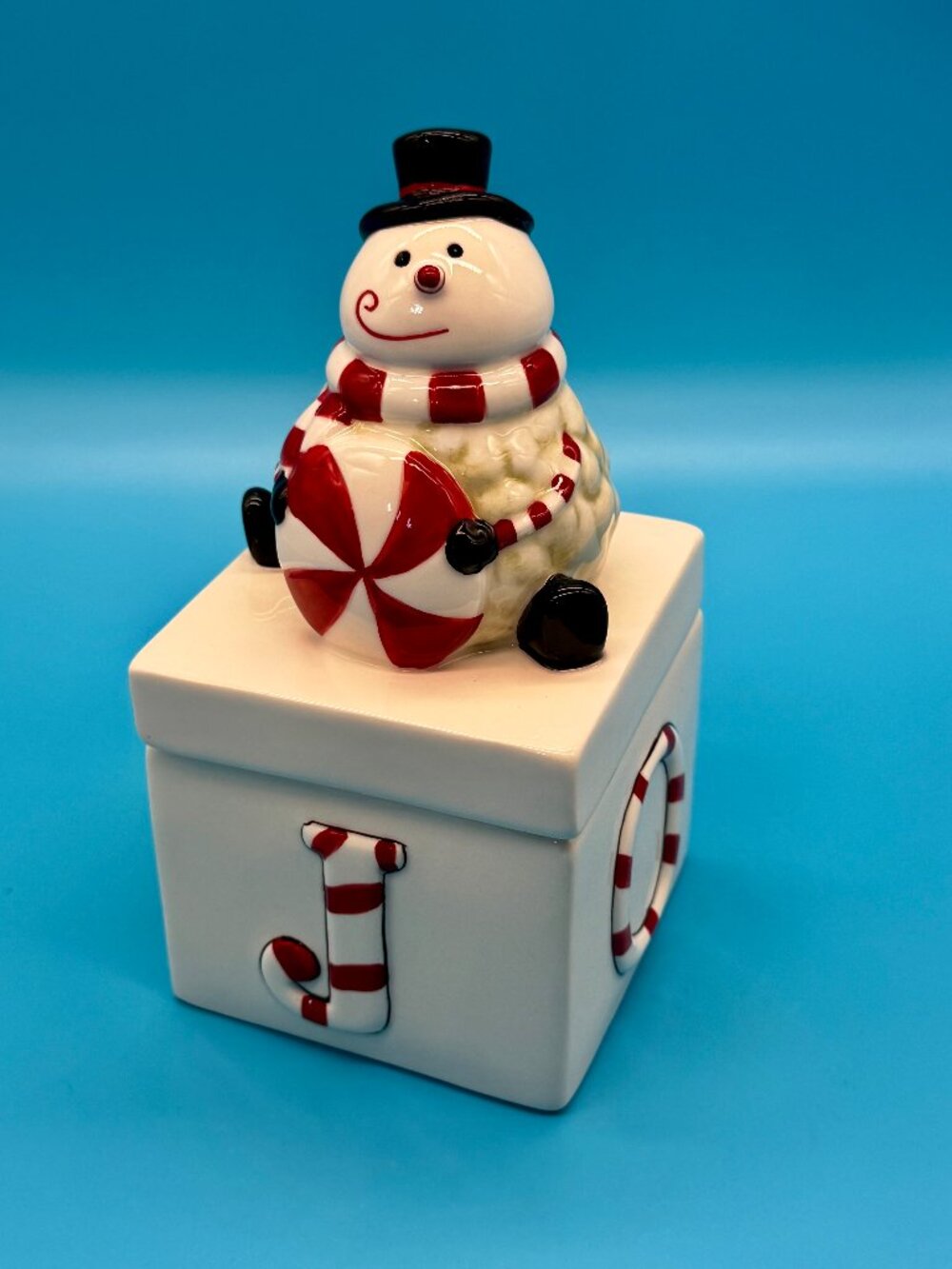 Joy to the World Snowman Ceramic Christmas Candy Cane Lidded Box Holiday Decor